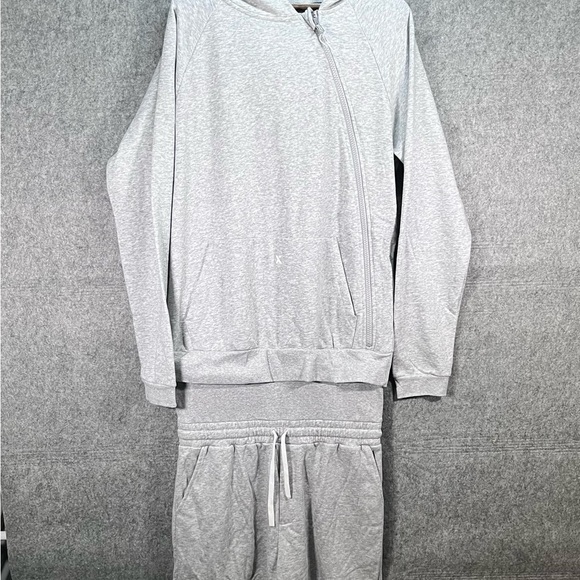 TUXY ‘The Summer Suit’ One-Piece Hooded Jumpsuit Shorts Gray Loungewear L NWT - Picture 3 of 12